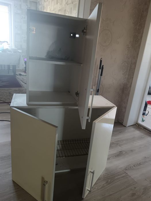 Кухонный      шкаф