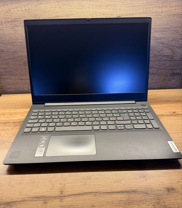 Ноутбук для работы и учебы Lenovo 2022г