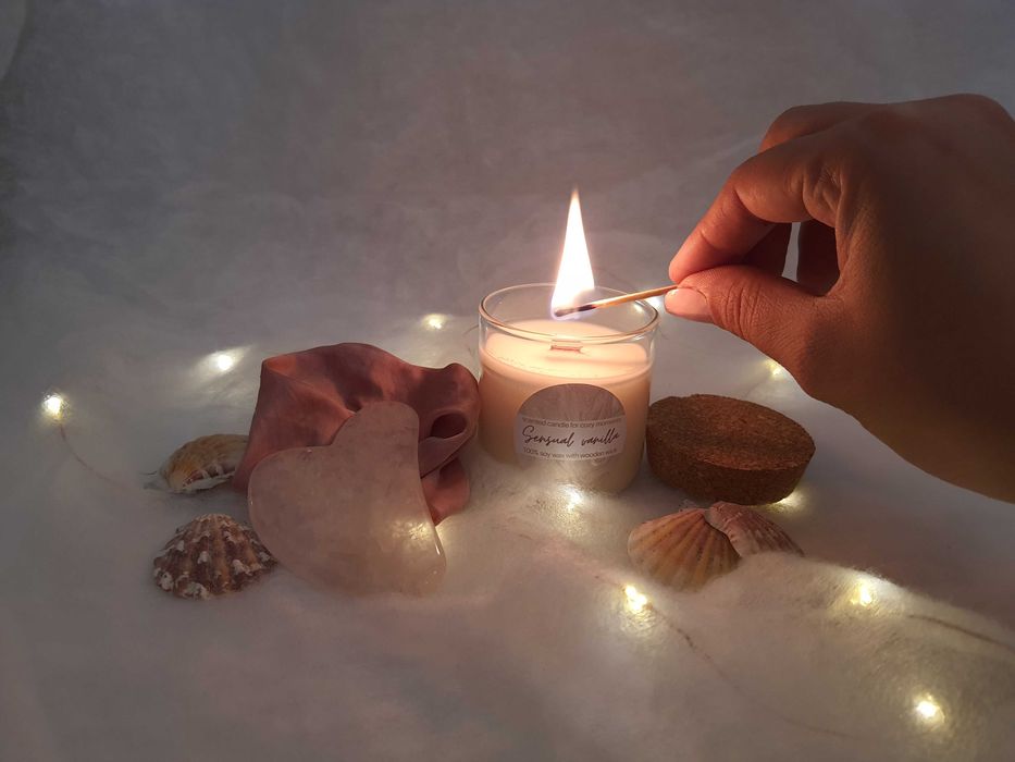 Ароматна соева свещ дървен фитил Candles for cozy moments vol.1