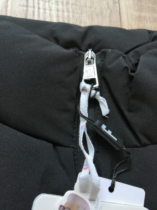 Moncler мъжки елек в черен мат 2 3 4 5 6