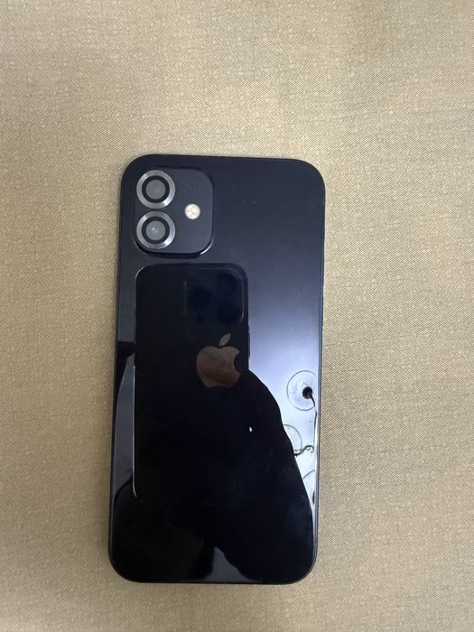 Iphone 12  / 128 sotiladi srochna