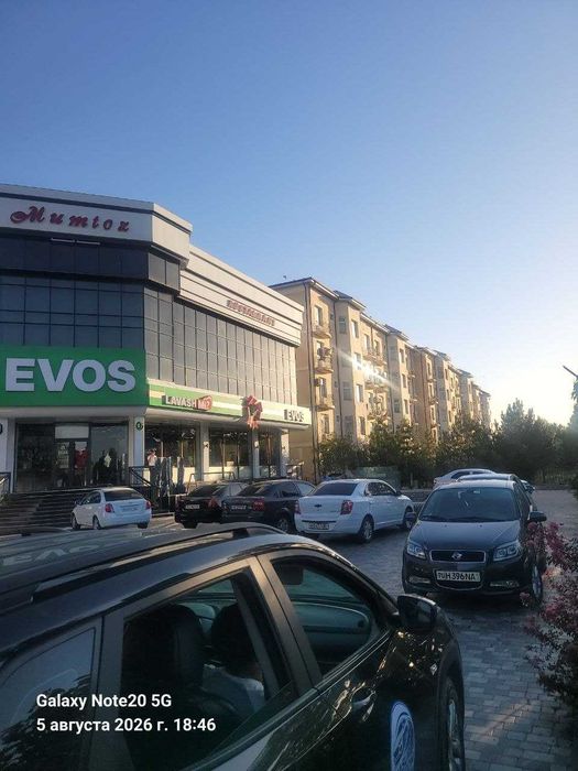5 mk Evos bilan yonma yon dom 3-etaj 3 xonalik uy ijaraga beriladi