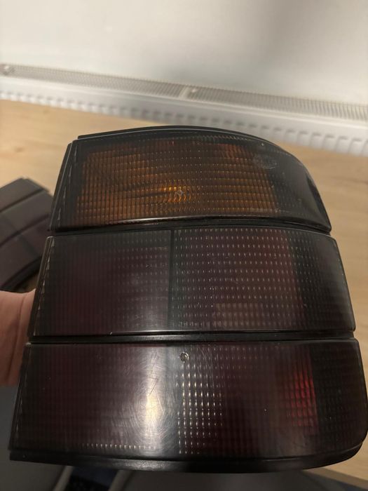 Vând BMW stopuri e34