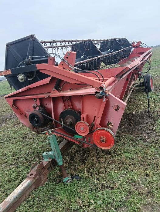 Vând heder păioase CASE1030