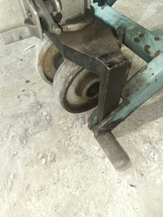 Електрическа ножична транспалетна количка -G TRUCK