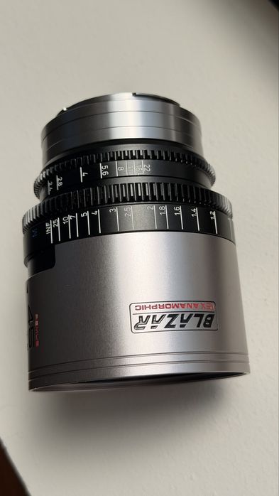 Obiectiv anamorphic 1.5X BLAZAR 45 mm T2.0 pentru Canon EF full frame / PL mount