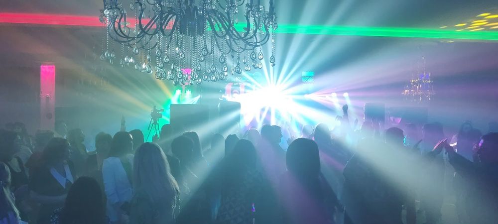 Baloane,lumini,DJ-sonorizare pentru evenimente