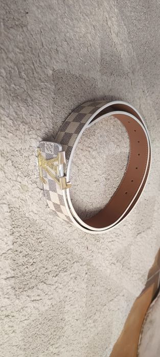 Curea Louis Vuitton, model Damier Azur