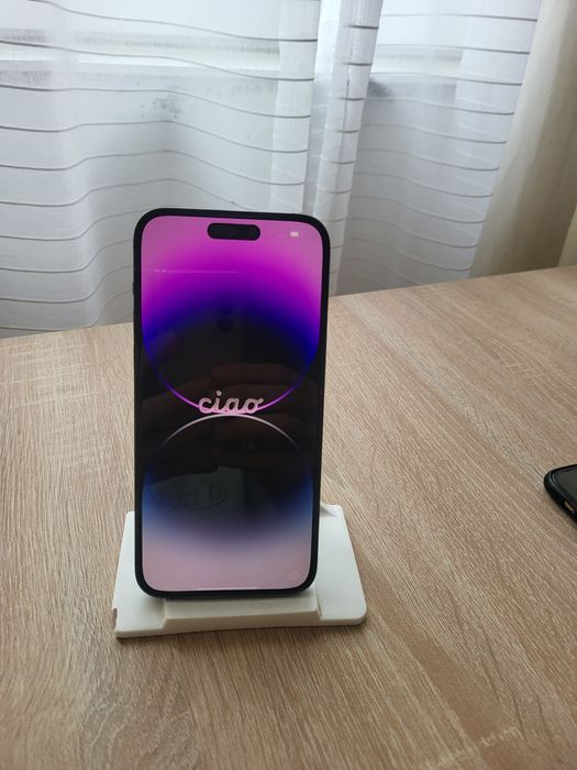 Vând iPhone 14 pro max și iPhone 11 pro max