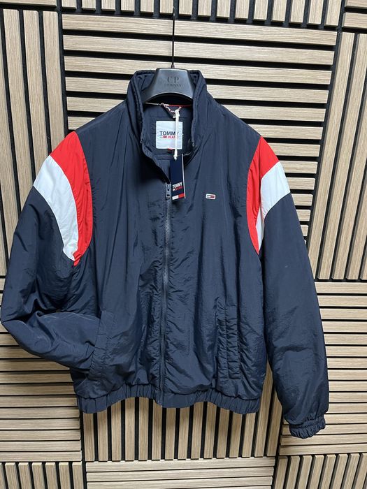 Tommy Hilfiger - Essential Jacket - Ново яке размер Л / Оригинал