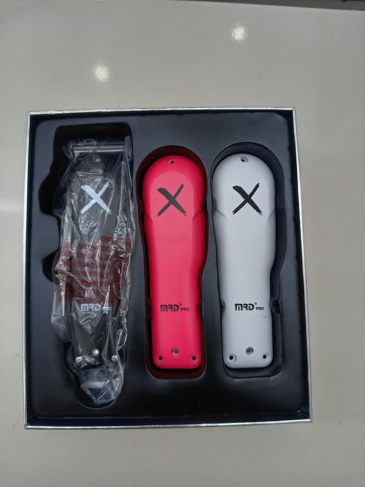 Срочно продам машинку для стрижки волос MRD pro