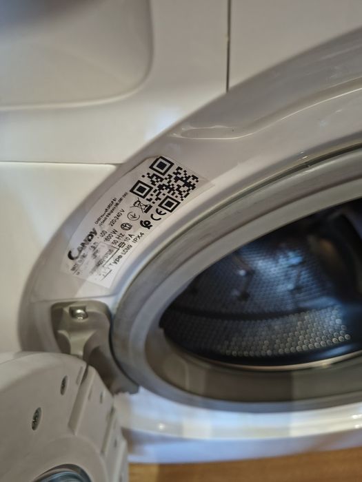 Mașina de spălat rufe cu uscator