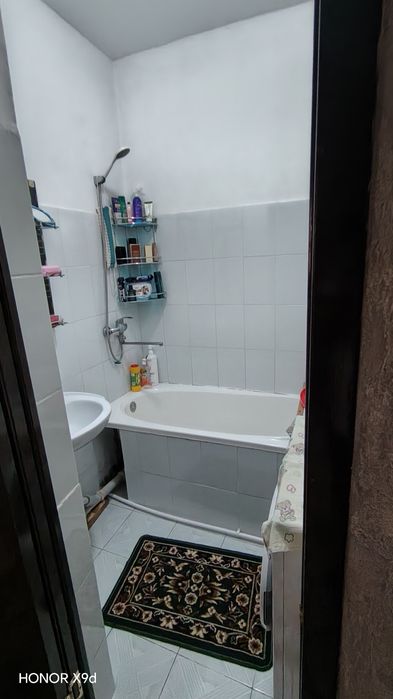 Yangi domdan 3 xona 3 etajda kv sotiladi