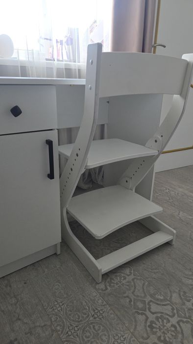 Растущий стул белый