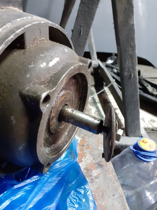 Продам электродвигатель