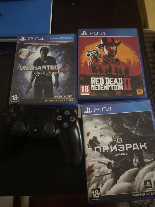 Продам PS 4 pro,состояния хорошый
