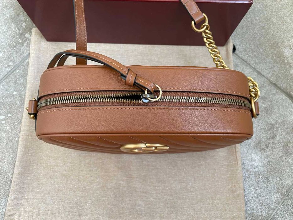 Gucci Чанта Marmont Малка Гучи Кафява кожa Златно GG Лого Оригинална