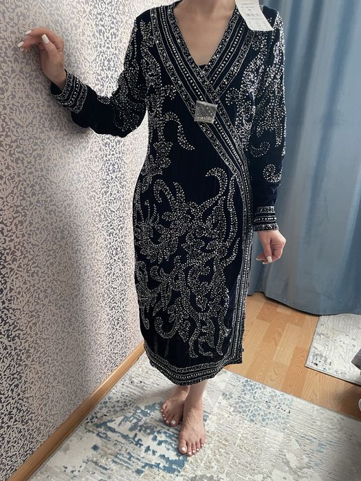 Продам новое платье ручной работы