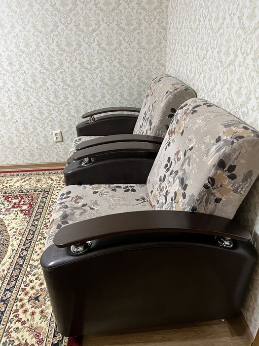 Диван с креслами