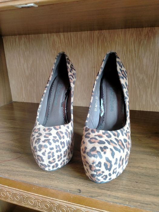 Туфли почти новые