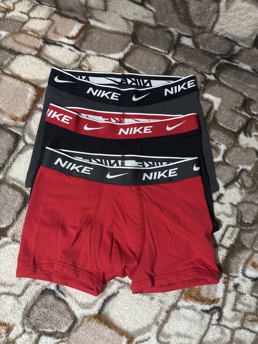 Boxeri nike (marimea M de copiii 132-147)