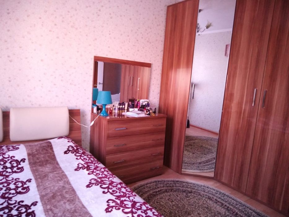 Продам спальный гарнитур