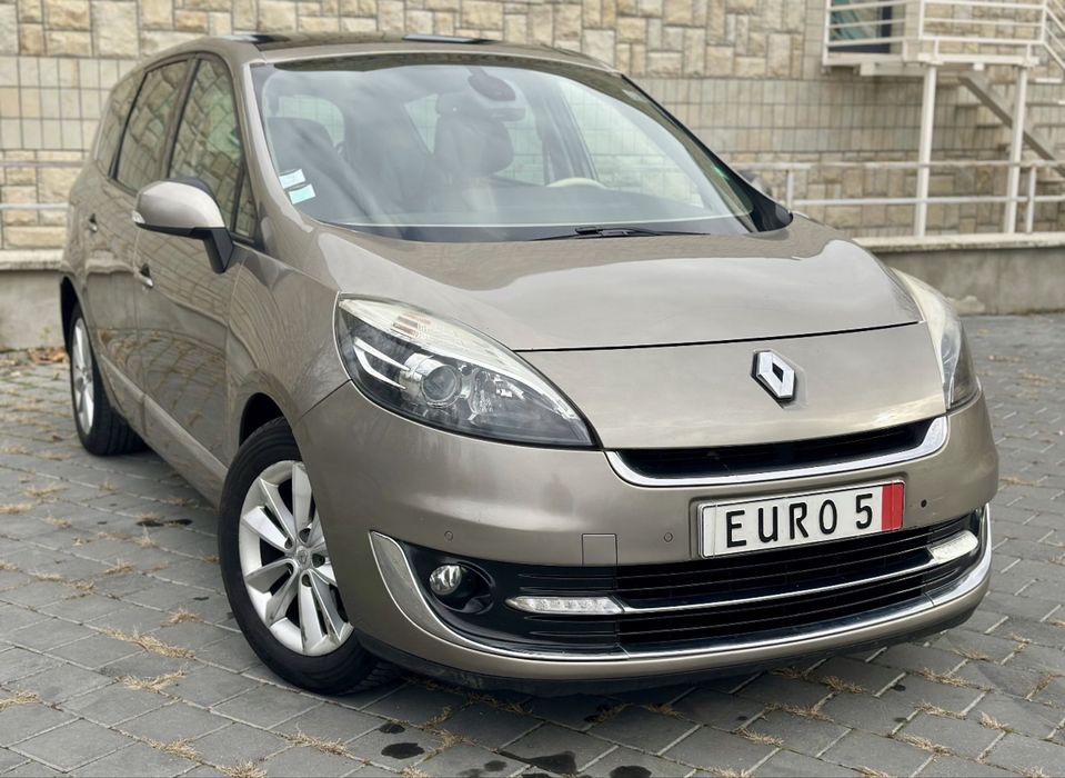 Renault Megane Scenic intial Paris full option 7 locuri