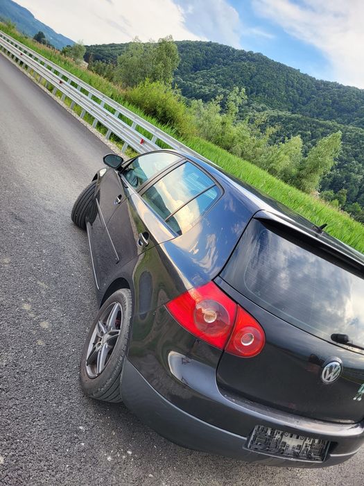 Vând golf 5 2.0 TDI 140 cai