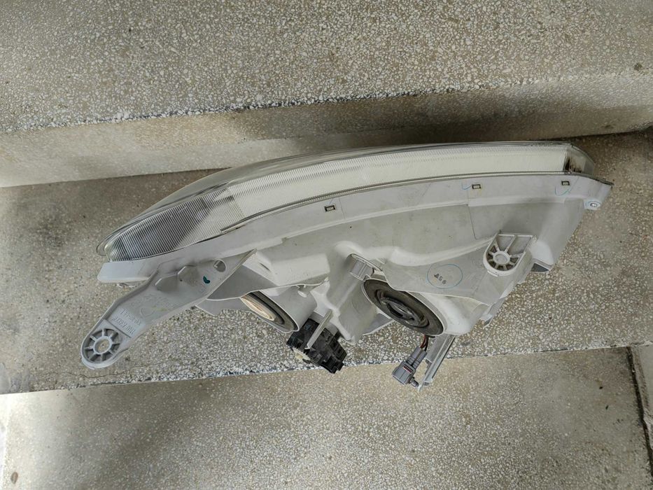 Фар Isuzu D-Max LED ляв / Фар Исузу Д-Макс Оригинален