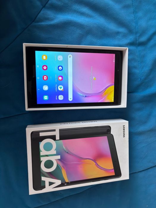 Продам планшет Самсунг таб А