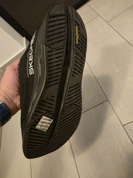 Adidași Skechers Slip In Nr 44