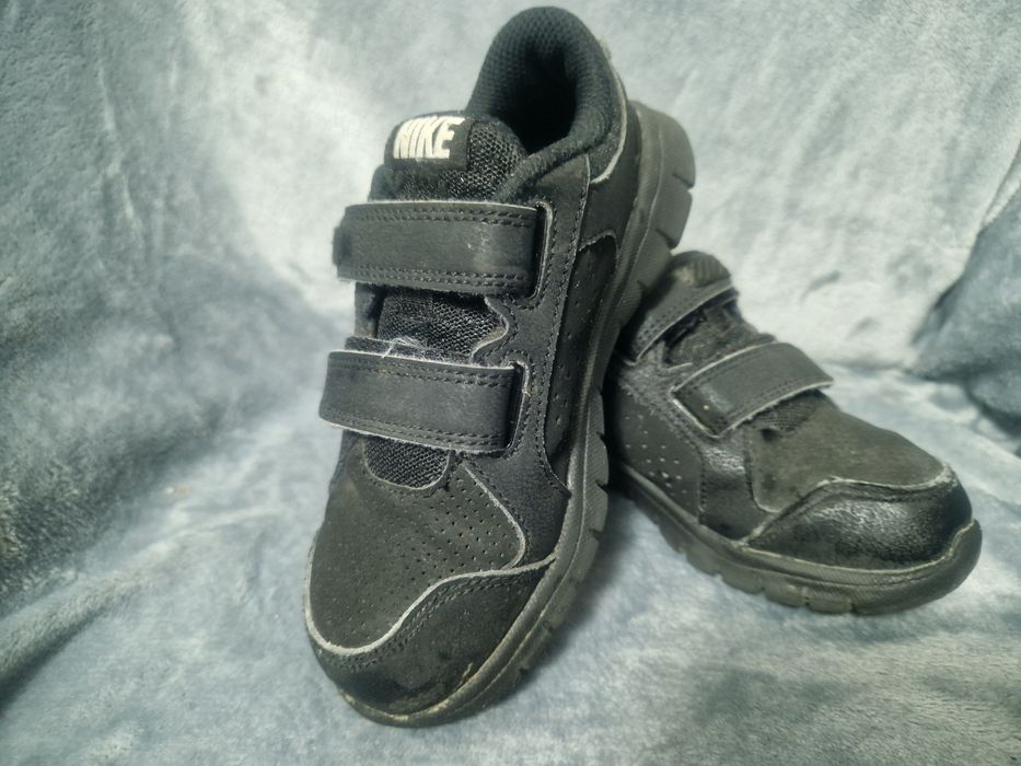 Adidasi nike 27.5