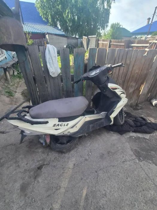Отдам скутер на разбор