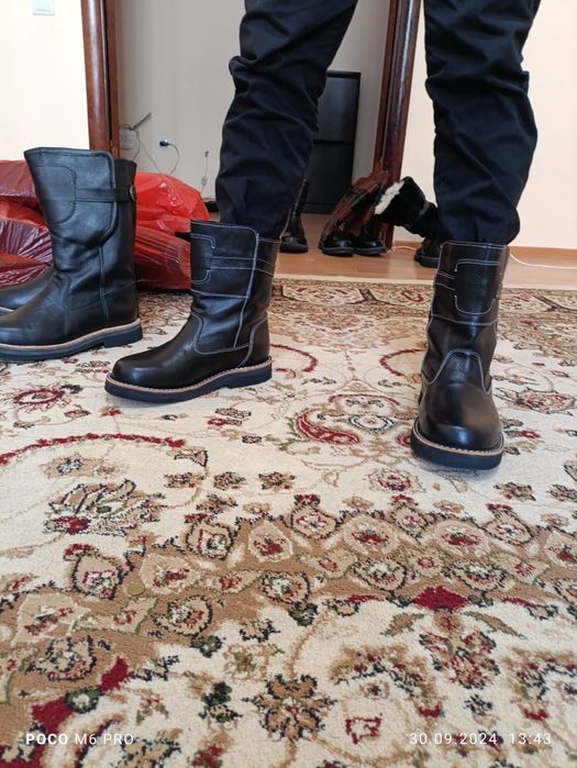 Унты . Обув. Сапоги. Етік. Угги