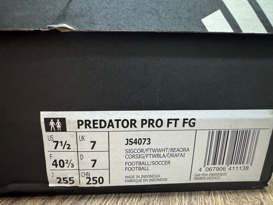 Срочно продам!! Бутсы Adidas predator Pro 40 размер