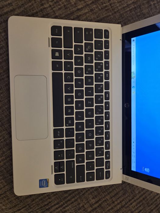 2-в-1 Таблет и Лаптоп HP Pavilion x2 Windows 10