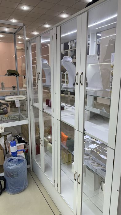 Продается Витрины