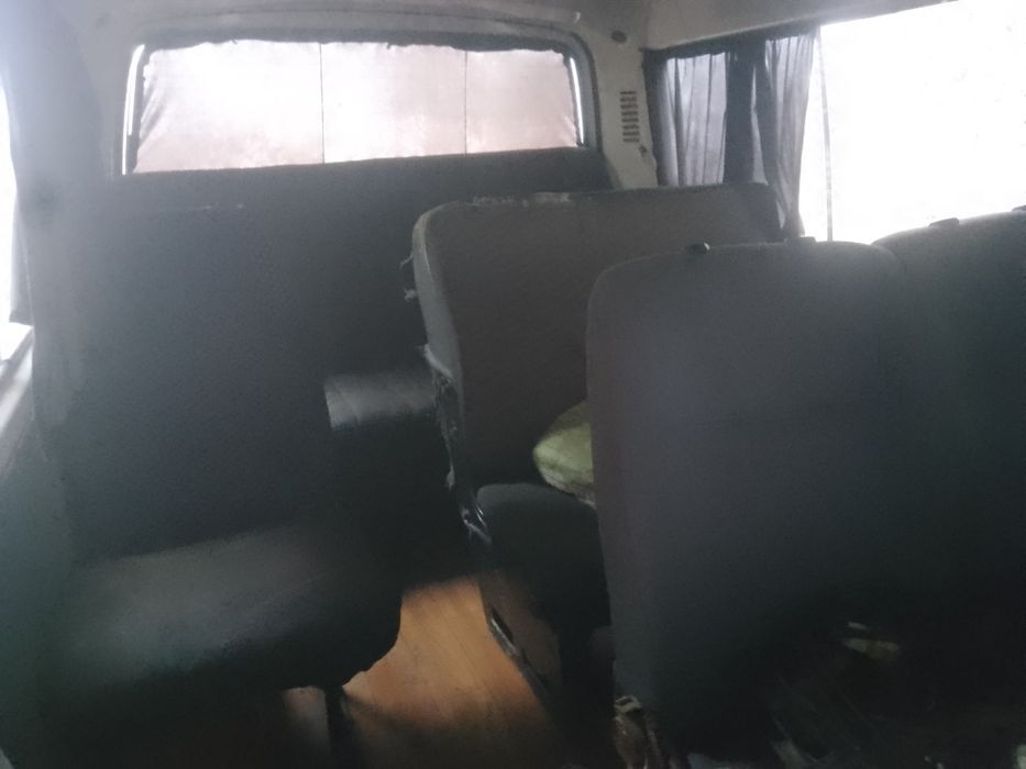 Toyoto mikra avtobus sotiladi