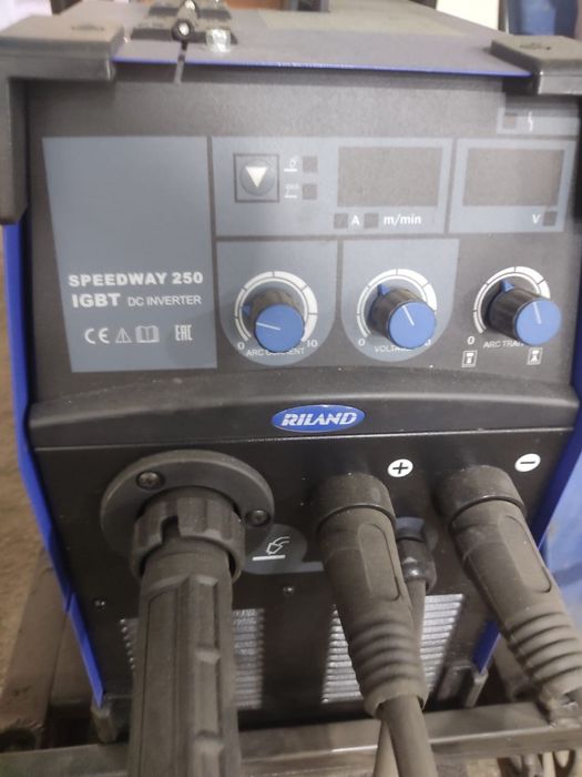 Сварочный аппарат,кемпинг Аврора.