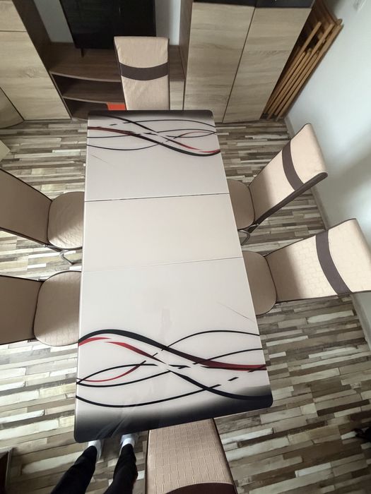 Masă de bucătărie extensibilă + 6 scaune – design modern