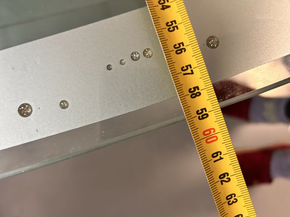 Стеклянная тумба под телевизор