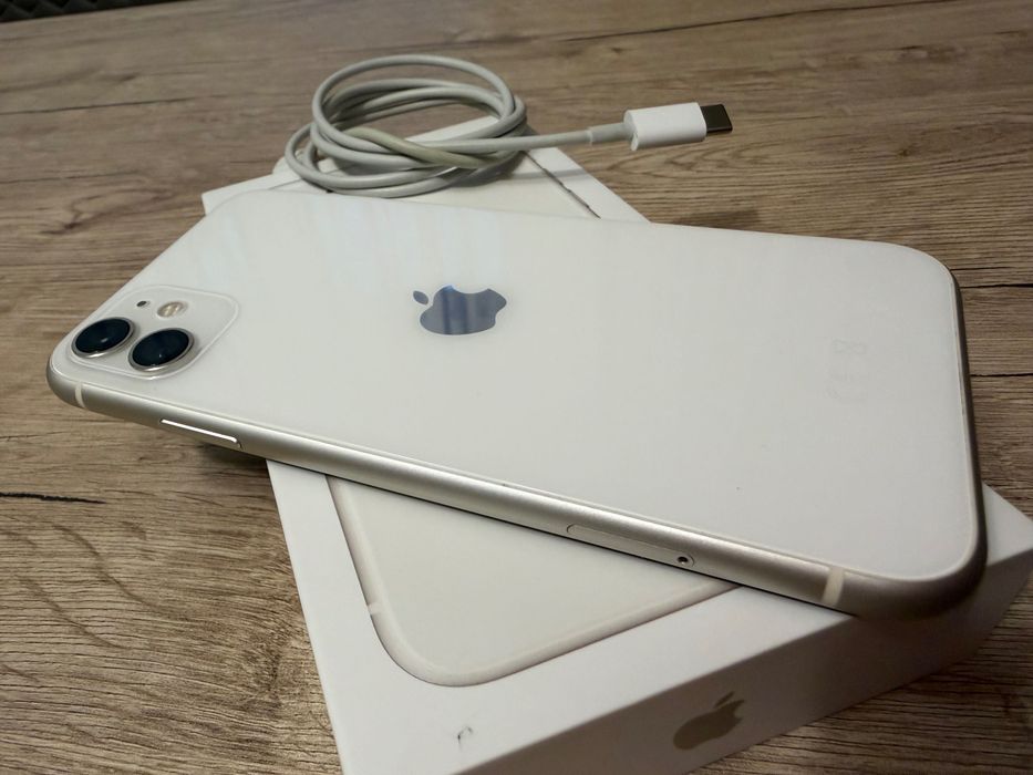 Telefon iPhone 11