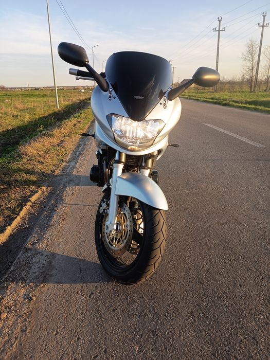 Se vinde Kawasaki ZR750S