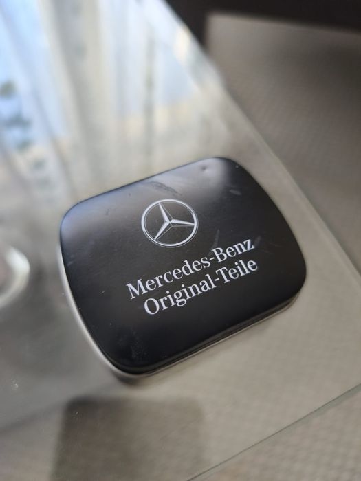 Cutie metalica Mercedes Benz