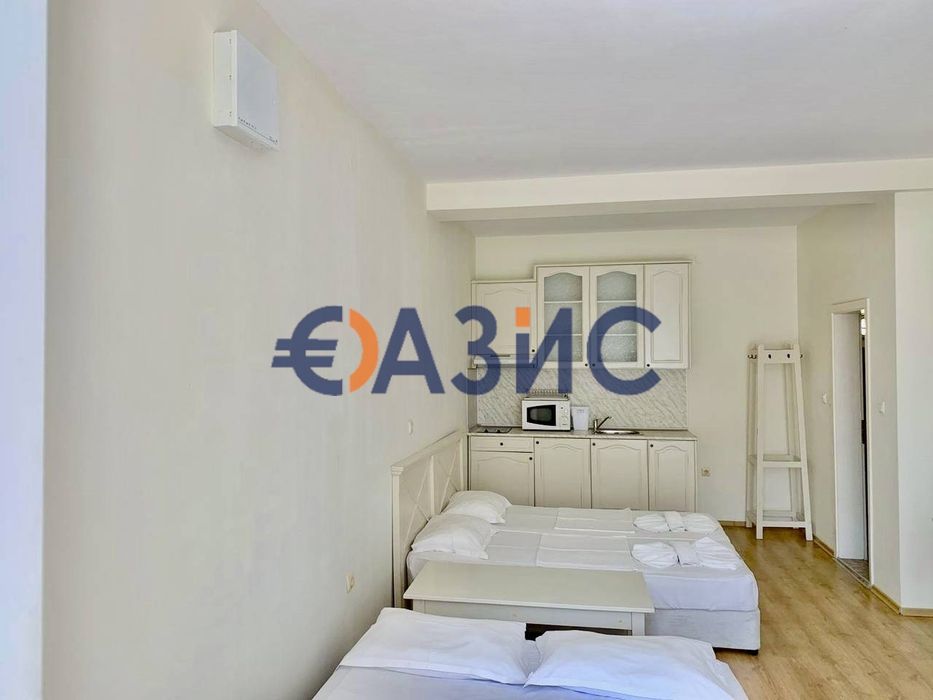 Продава се Едностаен апартамент в к.к. Слънчев бряг - 52 кв.м за 1018 €/кв.м - Снимка #6