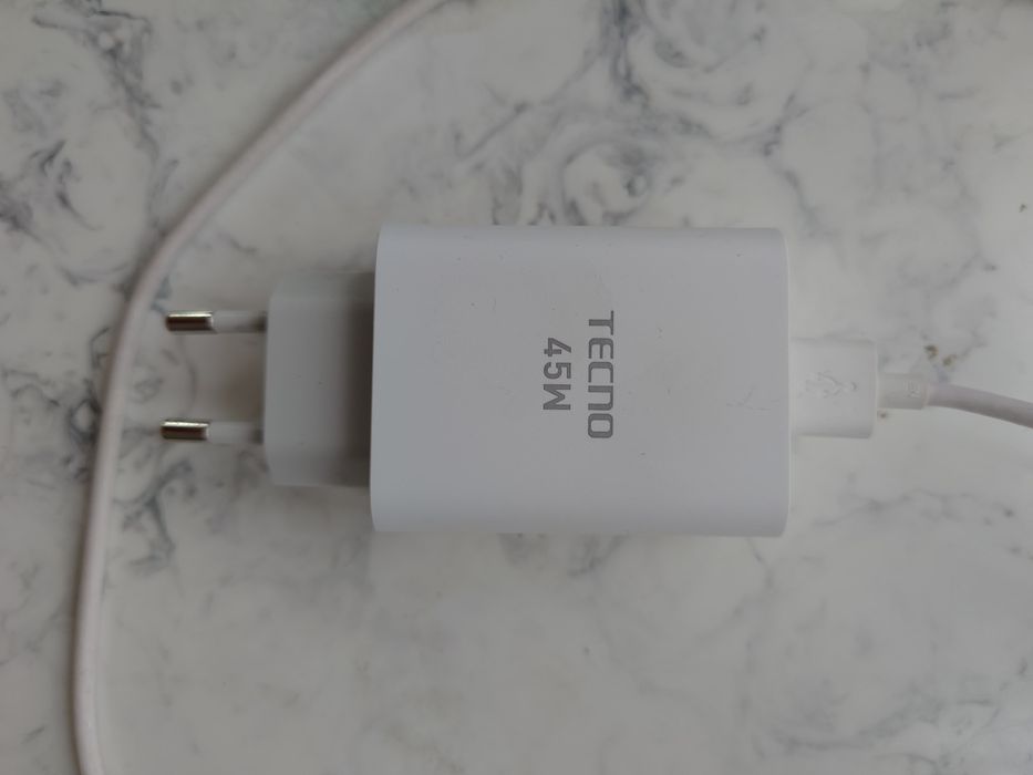 Продам телефон Tecno Phantom X2 5g