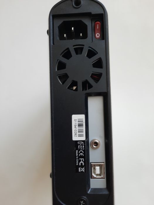 Rack extern Canyon  DVD / HDD SSD 5,25 /3,5 / 2,5 ide sata