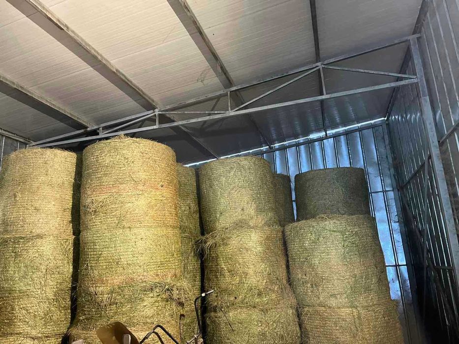Ролонки сухо ливадно сено