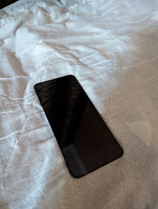 Дисплей Pixel 8 в рабочем состоянии