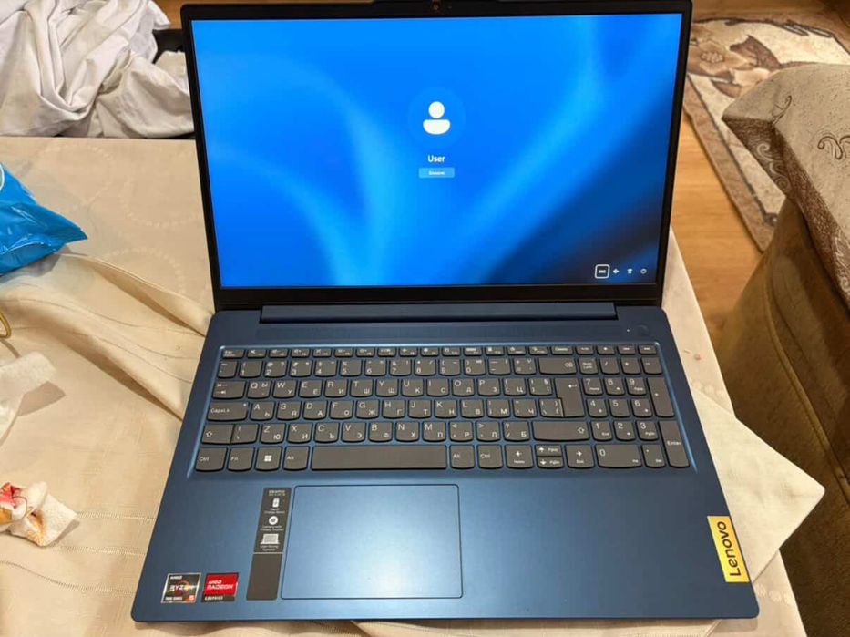 Лаптоп Lenovo ideapad slim 3 с гаранция